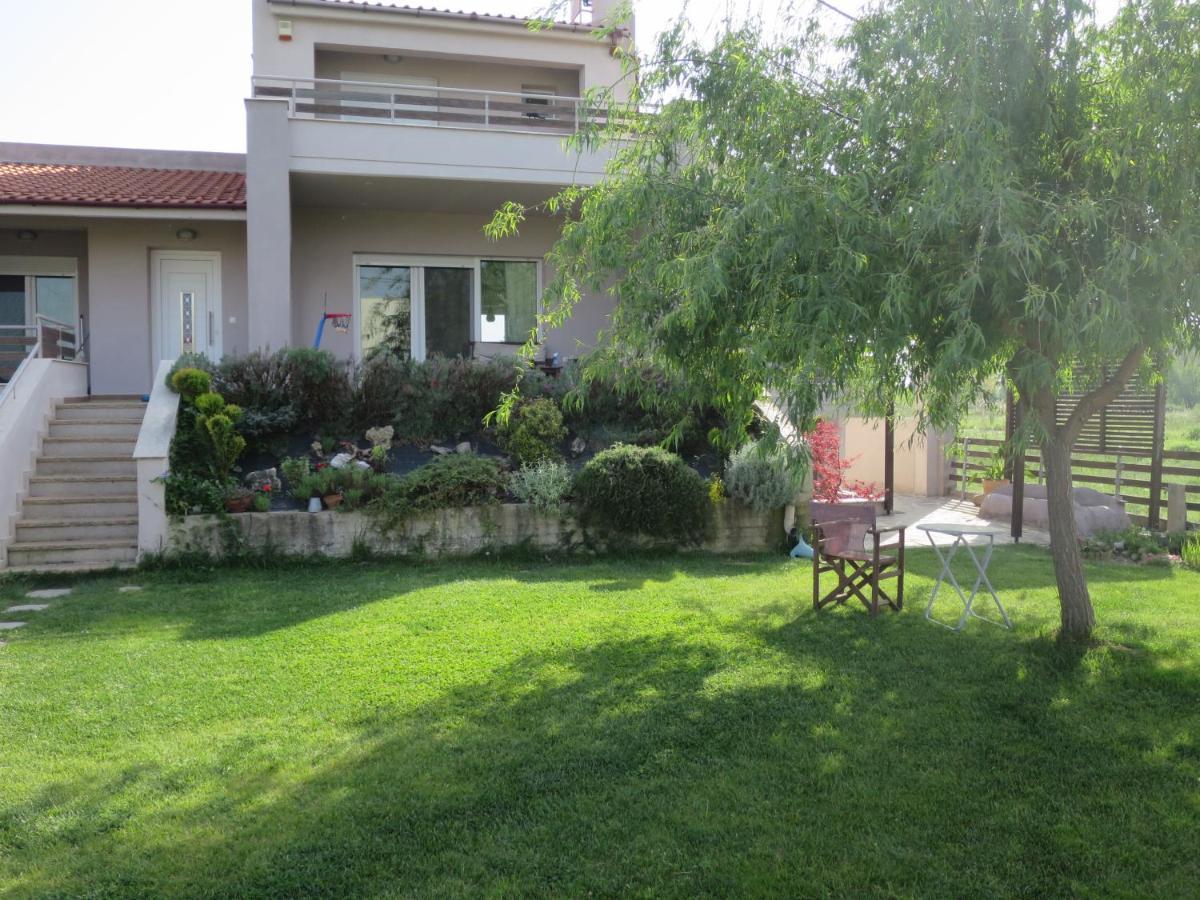 קומוטיני Guesthouse With Garden מראה חיצוני תמונה