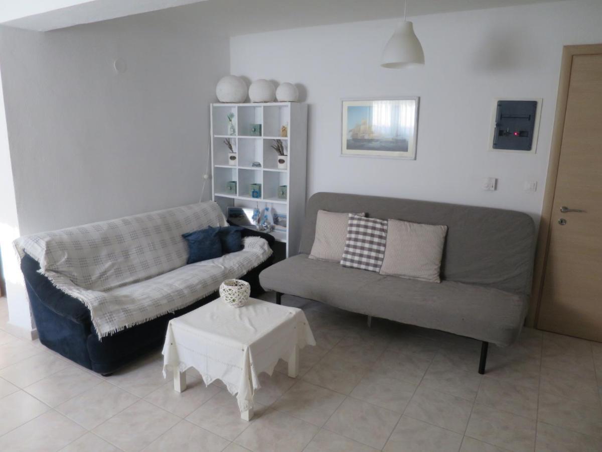 קומוטיני Guesthouse With Garden מראה חיצוני תמונה
