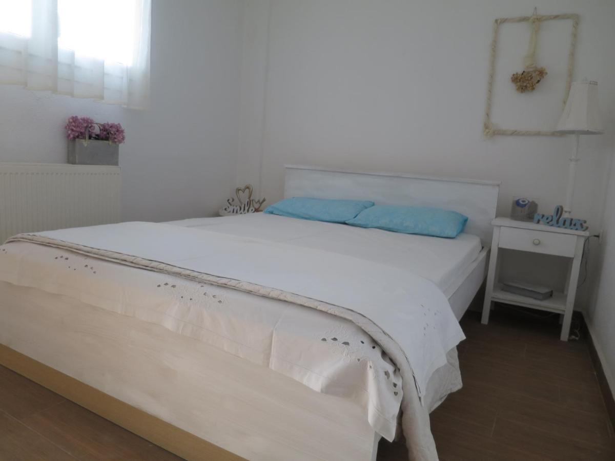קומוטיני Guesthouse With Garden מראה חיצוני תמונה